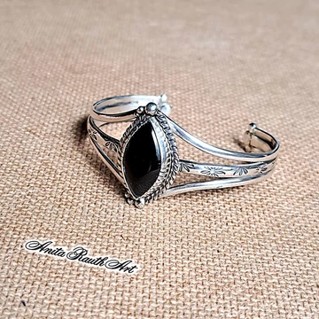 Fekete achát karperec / Black agate cuff
