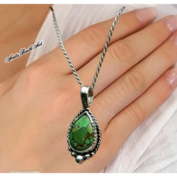 Zöld türkiz medál / Green turquoise pendant