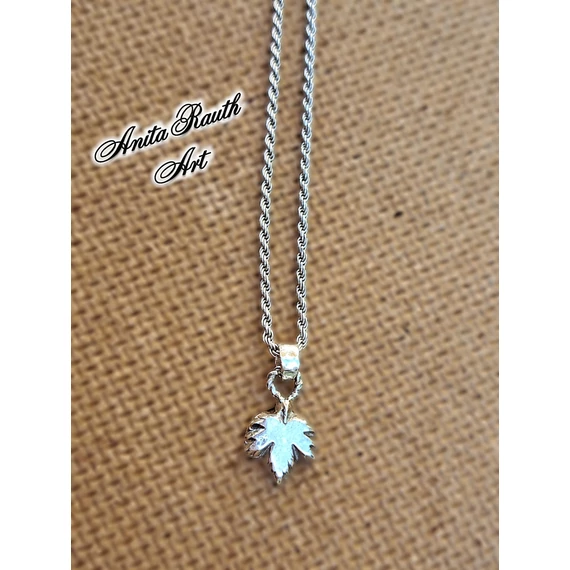 Ezüst levélke / Little silver leaf