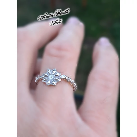 virágos gyűrű / flowerring