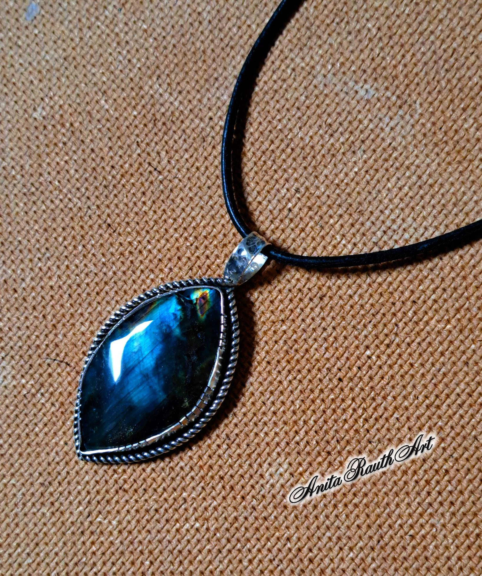 Kék labradorit medál / Blue labradorite pandant